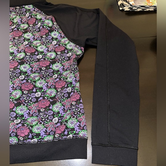 Lululemon Long Sleeved Jacket Size 10 - Picture 8 of 11